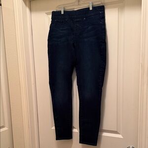 Signature Levi Strauss Woman's Pull-On Skinny Jean Leggings